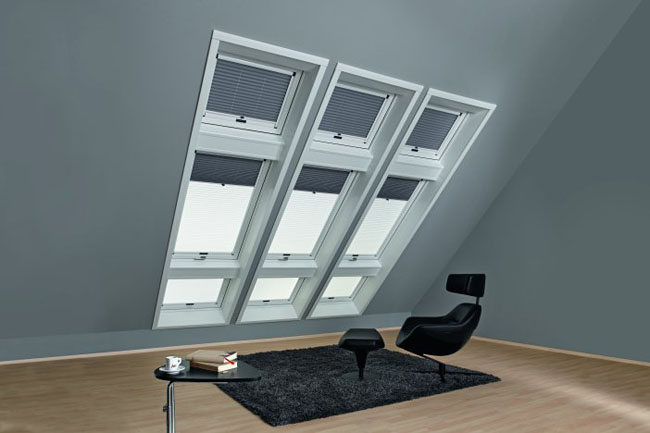 imgOkno dachowe Roto Designo R4