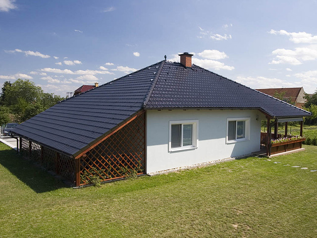 imgDachówka Marsylka 11 czarna glazura