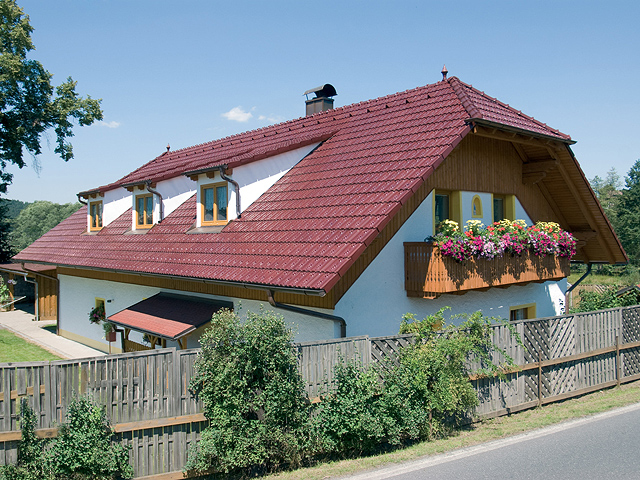 imgDachóka ceramiczna Sercowa 11 kasztanowo-br±zowa glazura