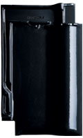 Dachówka holenderska płaska Futura Finesse czarna glazurowana (fot. Creaton)