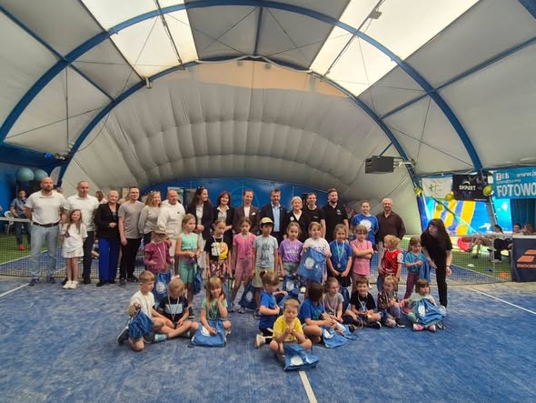 Ambit støtter Tennisdagen i Żukowo kommune